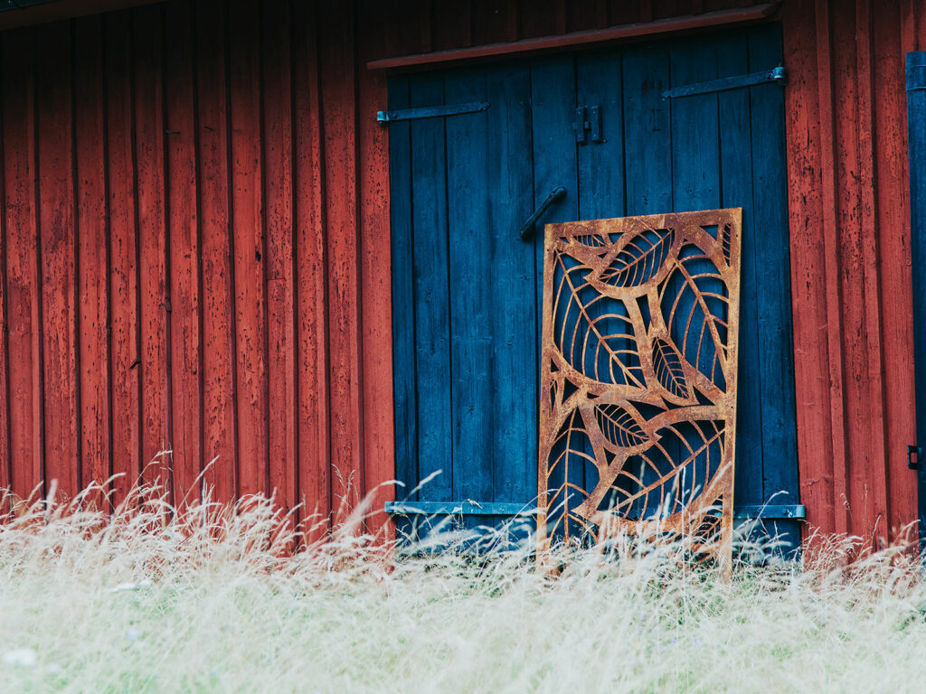 Avskärmare i corten, mönster Bladverk