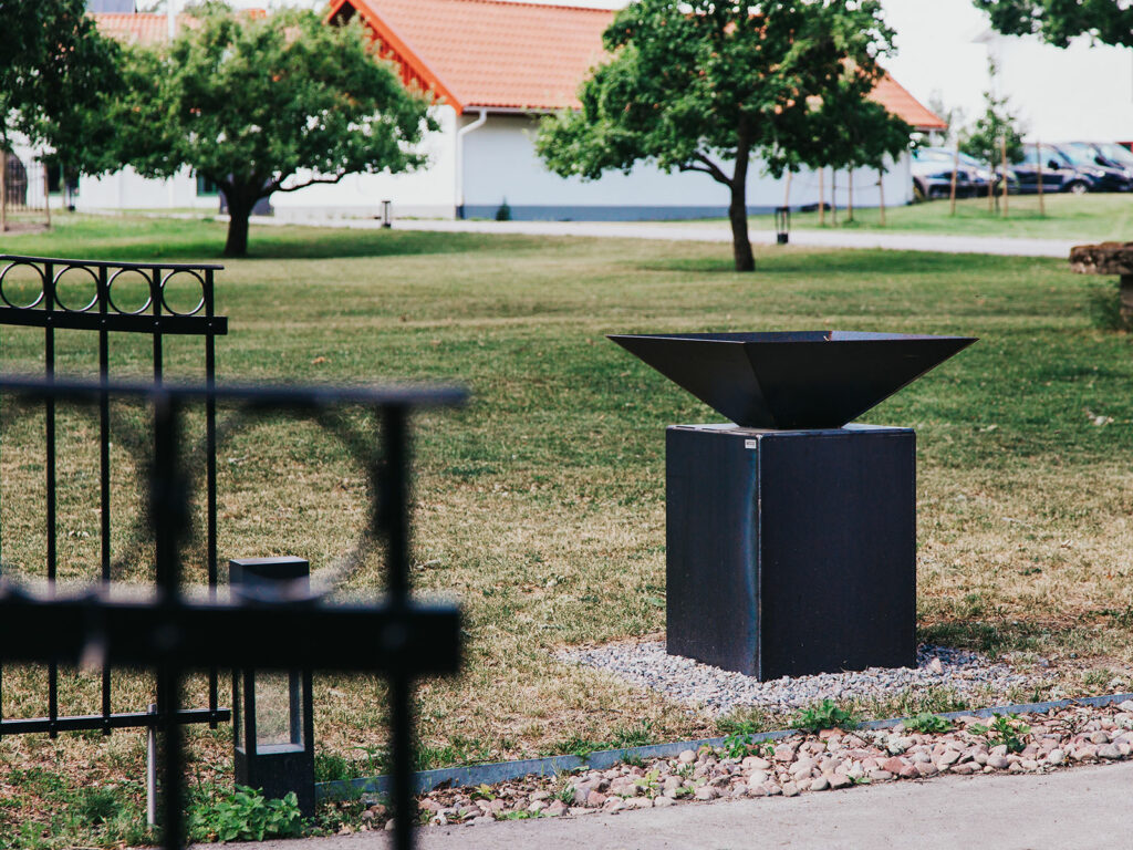 Tillbehör stativ Kub till eldstad Rustik i corten
