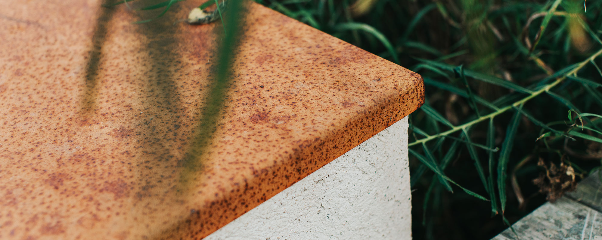 Köpvillkor - Utekök med diskbänk av cortenplåt